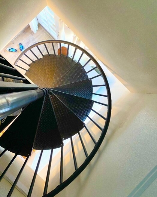 2 and a half feet across. California certified width spiral staircase - 372 Chaucer Dr
