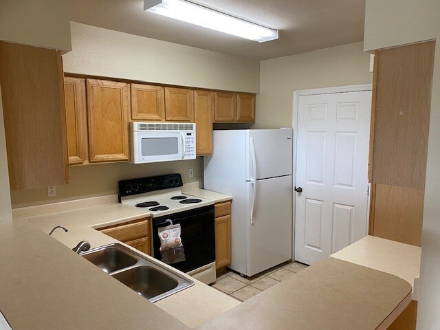 Building Photo - 3015 Chianti Ct