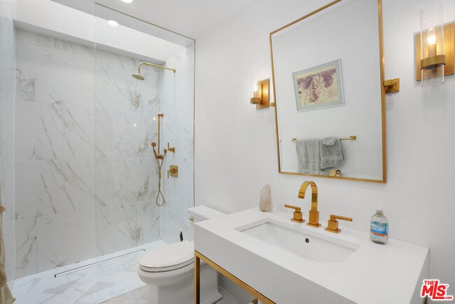 Building Photo - 8062 Waring Ave