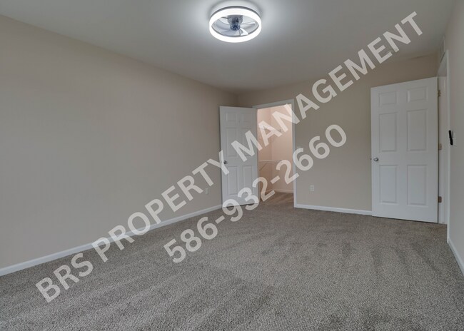 Building Photo - Clinton Township 2 bedroom 2 bath Condo