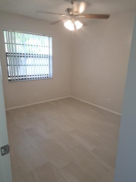 Building Photo - 2671 Riverside Dr