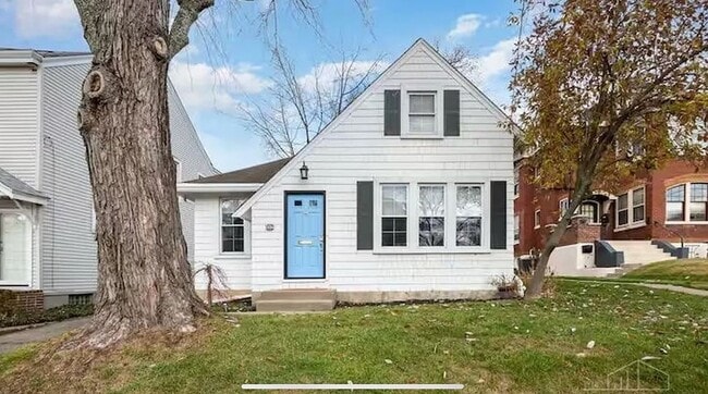 Building Photo - 2846 Observatory Ave