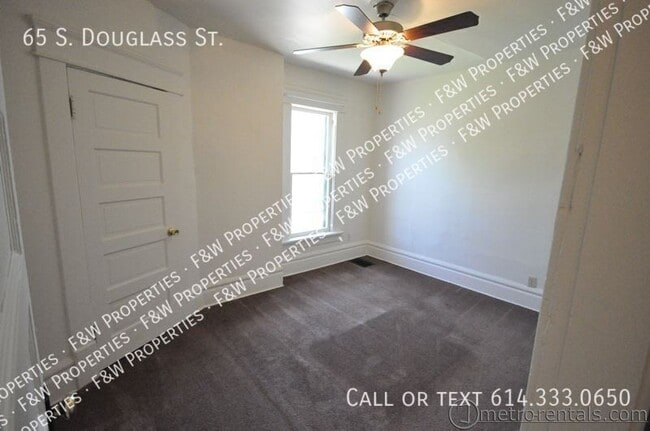 Building Photo - 65 S Douglass St
