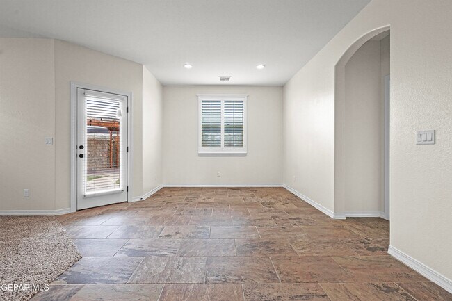 Building Photo - 12776 Runway Ave