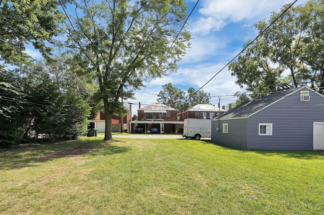 Building Photo - 1466 Elmwood Ave