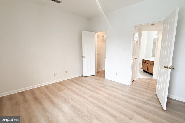 Building Photo - 46628 Drysdale Terrace
