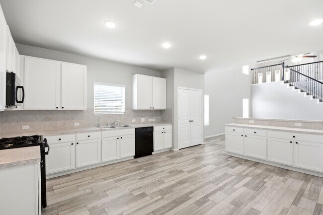 Building Photo - 16203 Centennial Light Dr