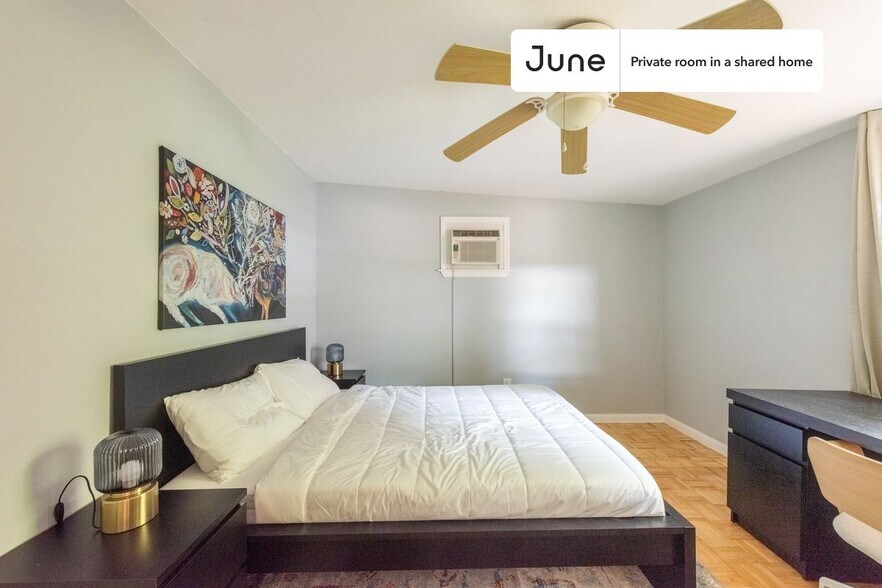Primary Photo - Room in Shared 3 bed/2 bath home