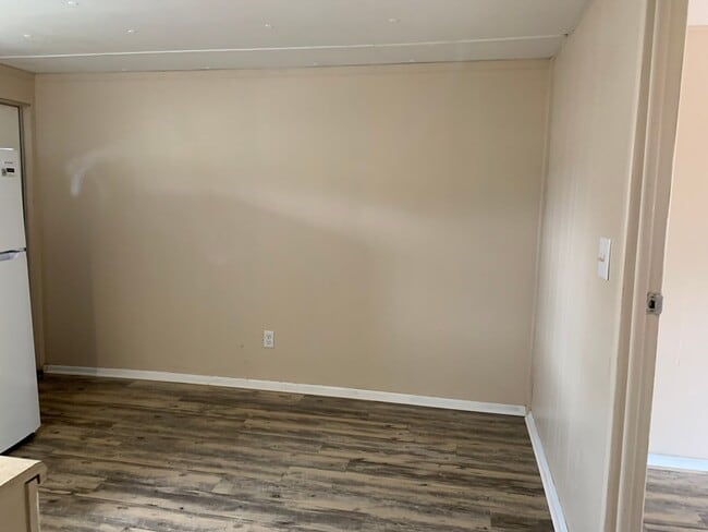 Building Photo - Two Bedroom One Bath Manufactured Home - G...