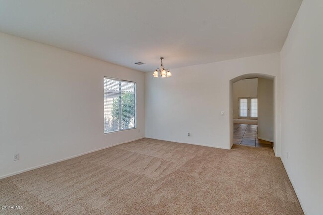 Building Photo - Gorgeous 4 Bed Home in Phoenix AZ in Roger...