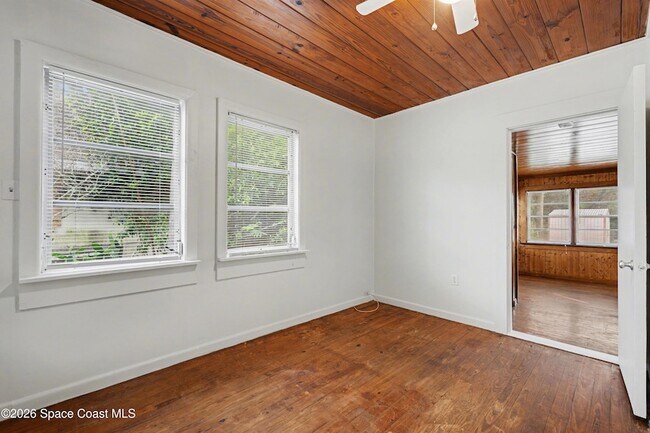 Building Photo - 1708 Pine St