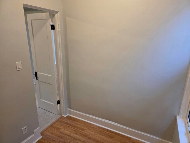 Building Photo - 3611 S Wood St