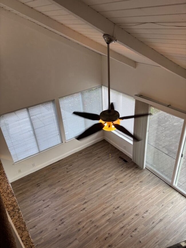 Building Photo - Large 2-Story home in a quiet Cul-de-sac