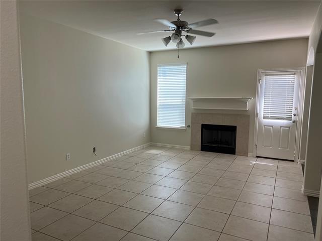 Building Photo - 1412 Carver Ln