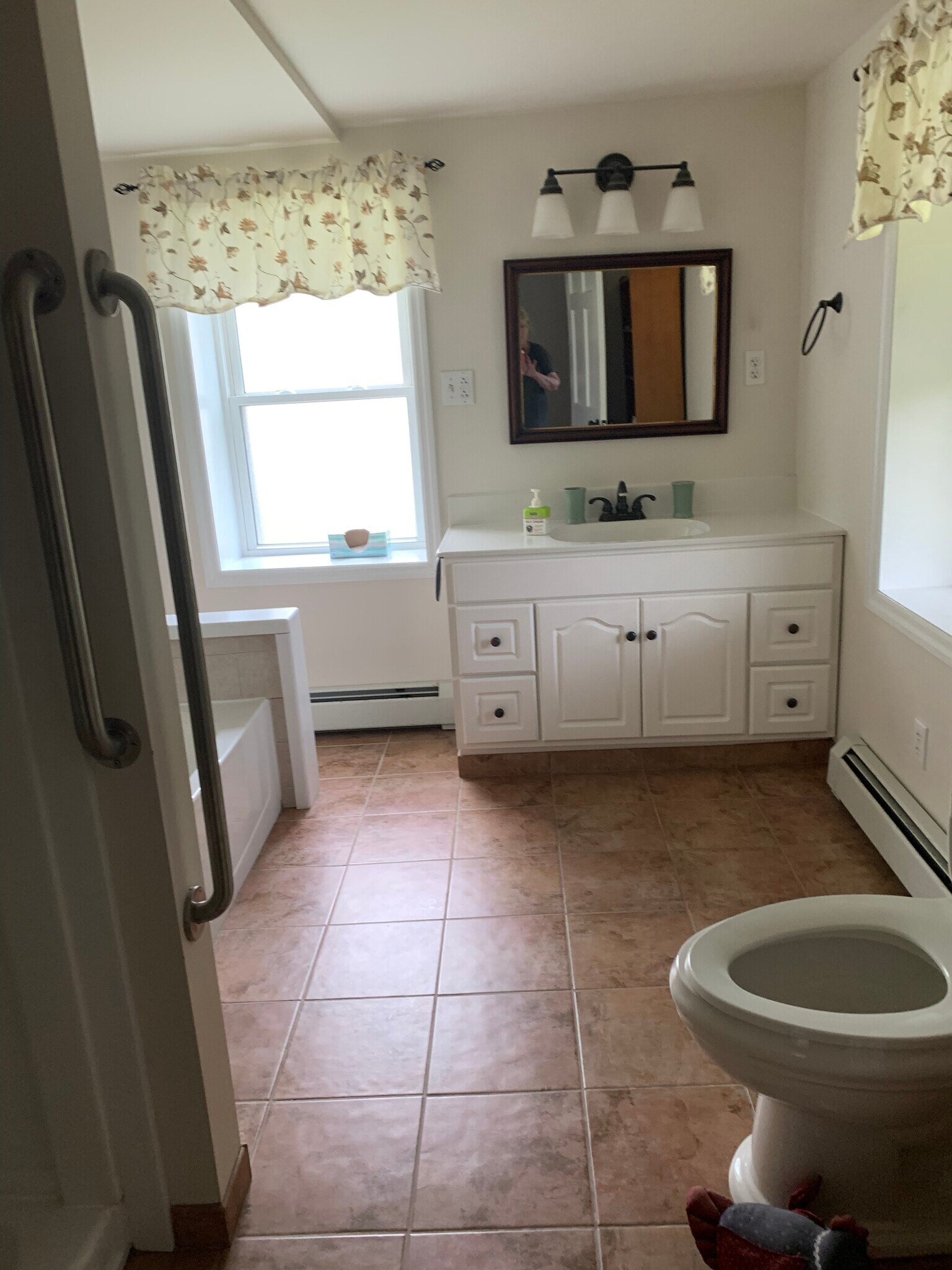 Master bathroom - 56 Finney Rd