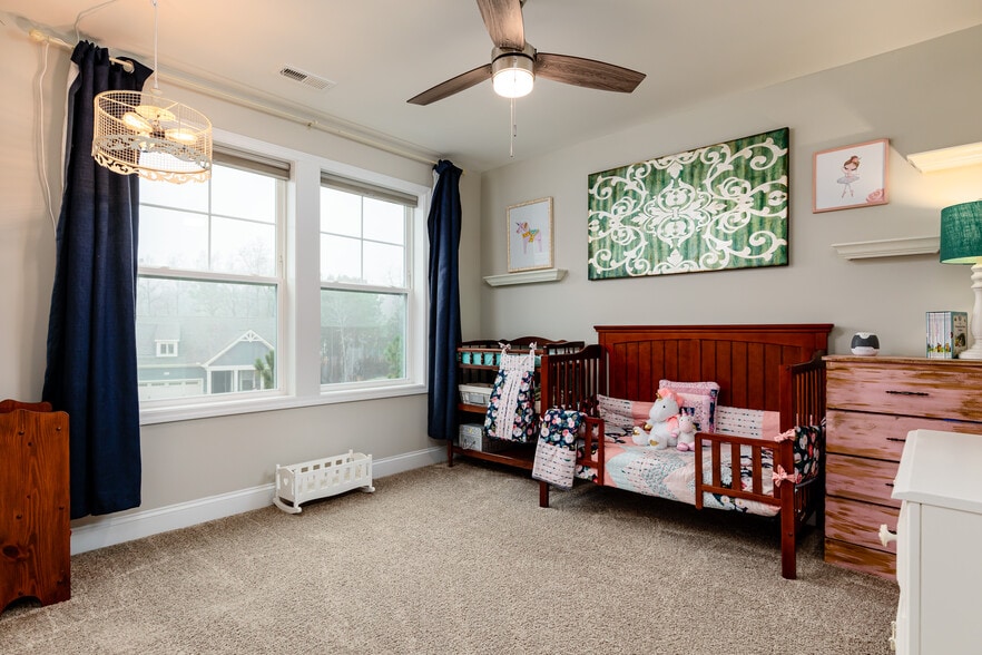 Building Photo - 205 Parrish Ln