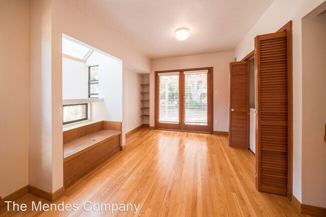 Building Photo - 4 br, 2.5 bath House - 4294 Sierra Vista