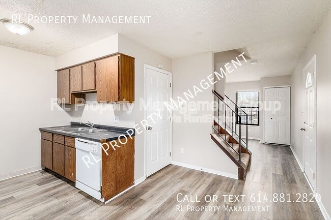 Building Photo - 3246 Rakeford Dr