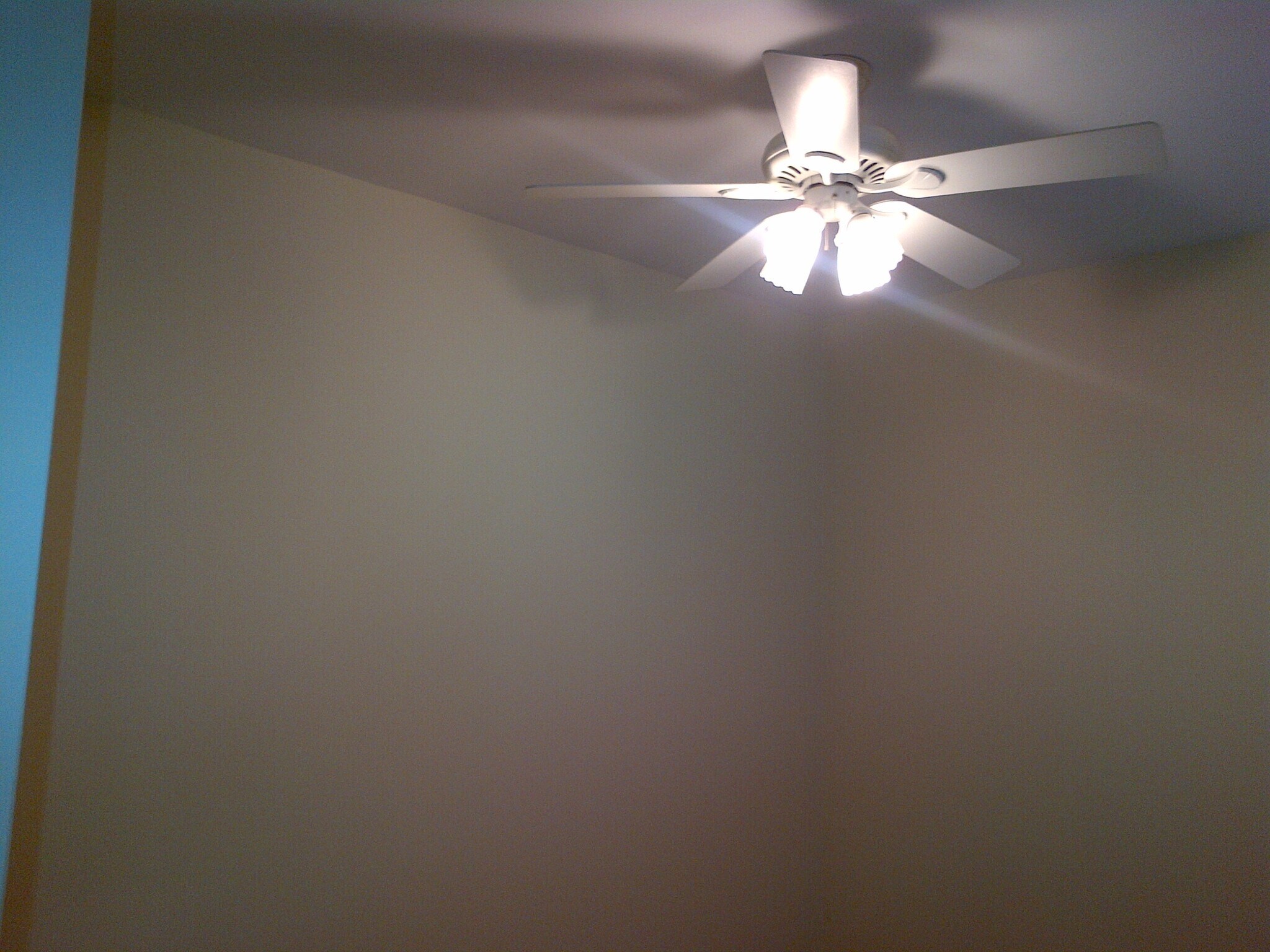 Building Photo - 1205 Ave. Y