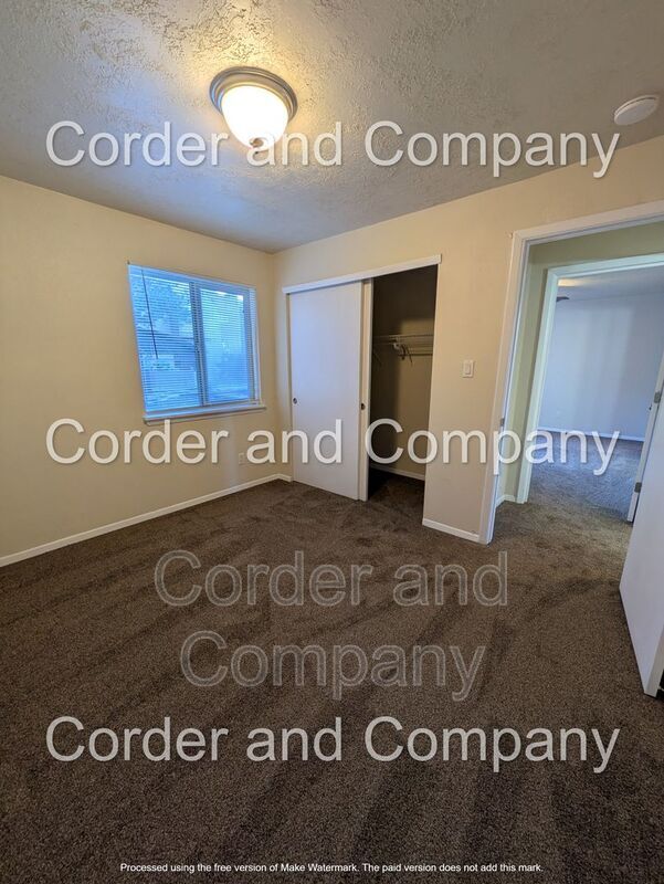 Building Photo - 13226 Candelaria Rd NE