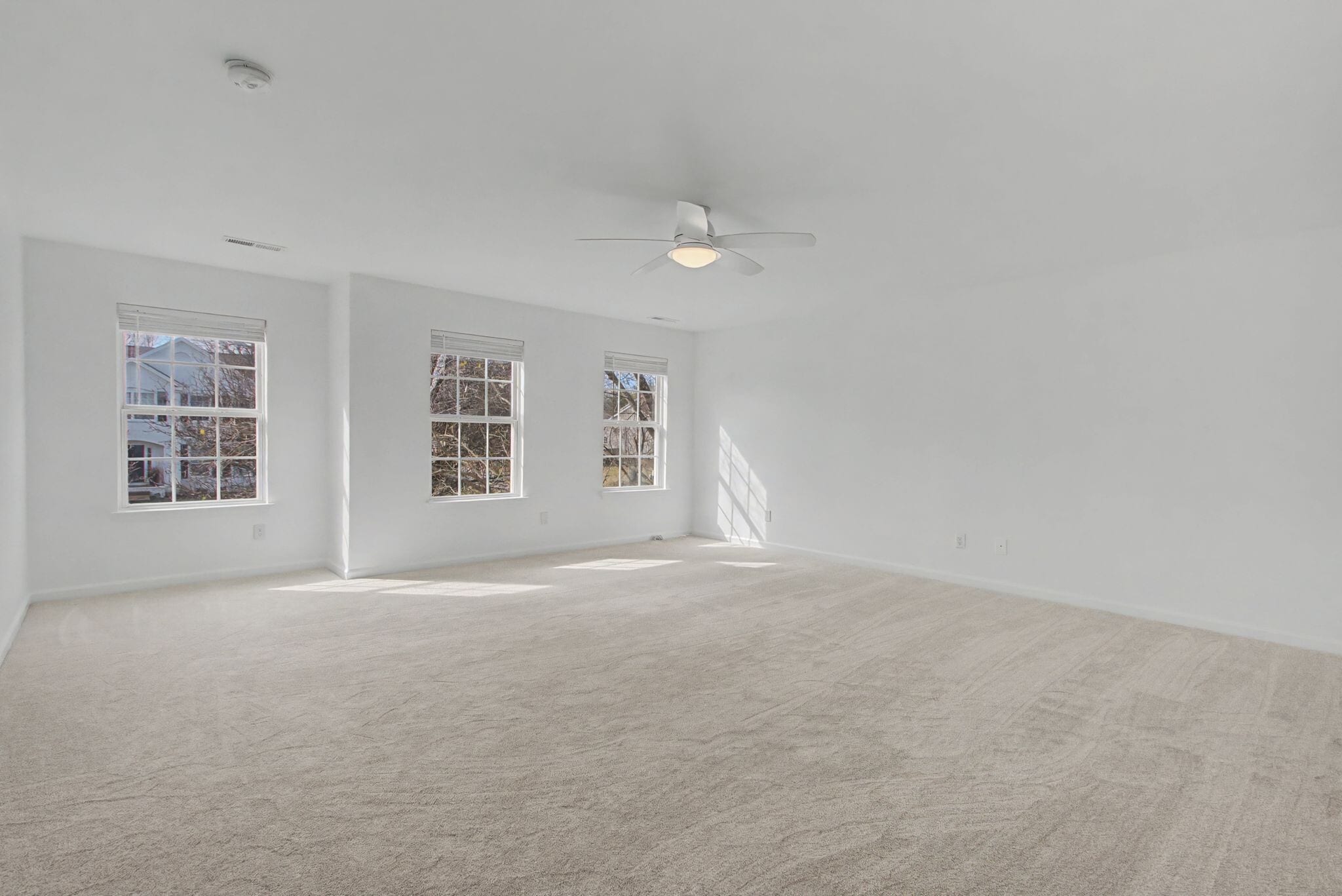 Building Photo - 2932 Burtonwood Dr