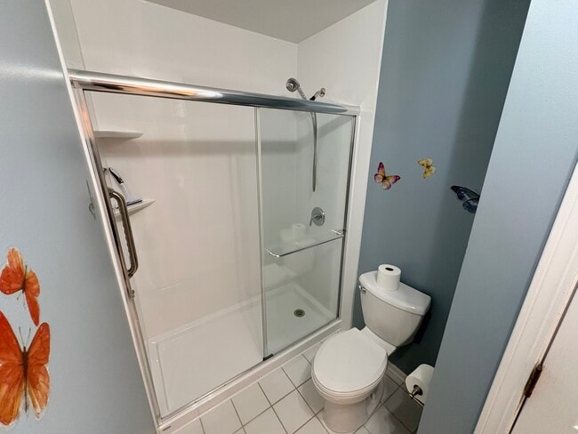 Building Photo - 647 Beaver Ct