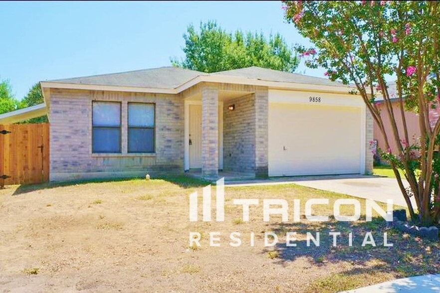 Primary Photo - 9858 Misty Plain Dr