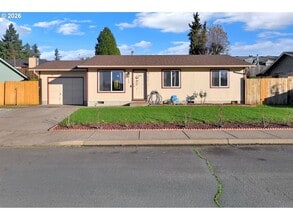 Building Photo - 3 Bed/ 1 Bath Home with RV Parking