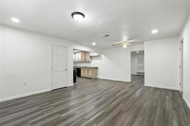 Building Photo - 7841 Abbott Dr