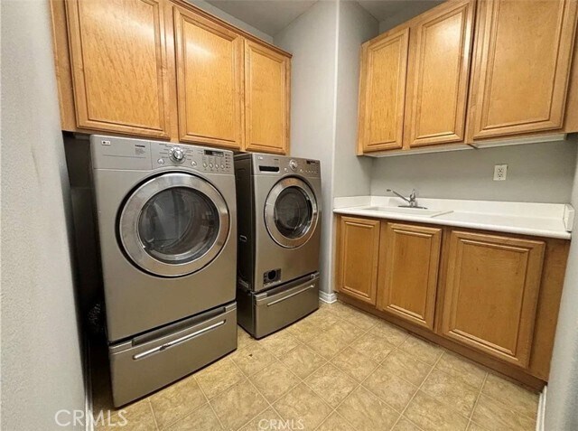 Building Photo - 3715 Club Rancho Dr