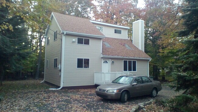 Primary Photo - 228 Greenbriar Cir