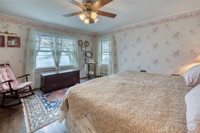 Building Photo - 580 South Ln