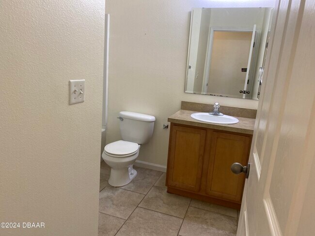 Building Photo - 1936 Cove Point Rd