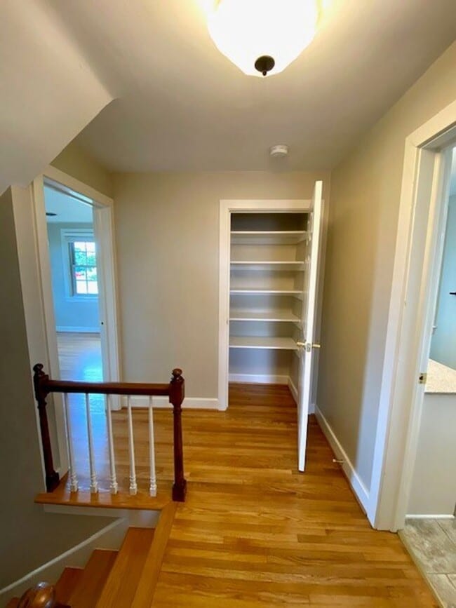 Building Photo - JUST REDUCED!!  Gorgeous 3 Bedroom Renovat...