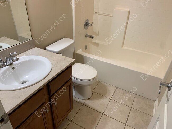 Building Photo - 161 Highview Cove