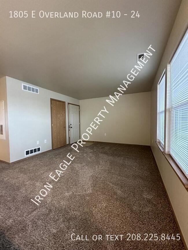 Building Photo - 1805 E Overland Rd