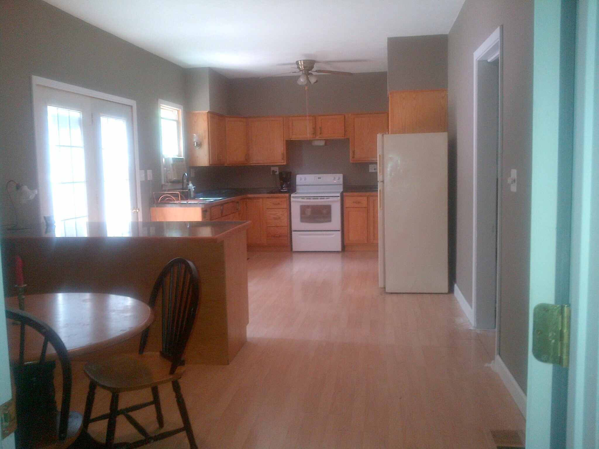 Building Photo - 137 George St