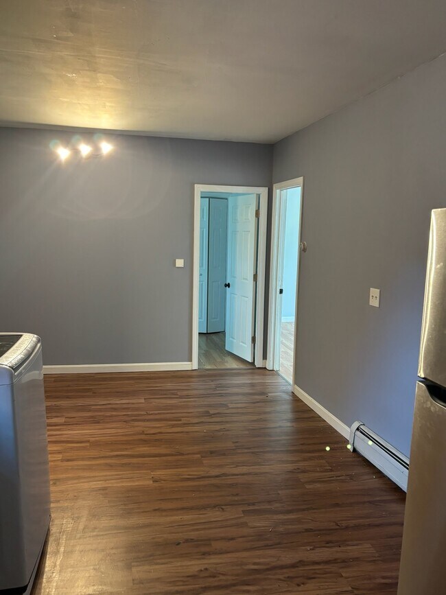 Building Photo - 6 -12 Harrison Ave