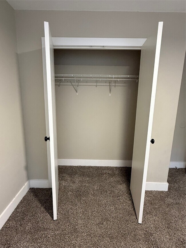 Building Photo - 3819 Banks Ridge Ln