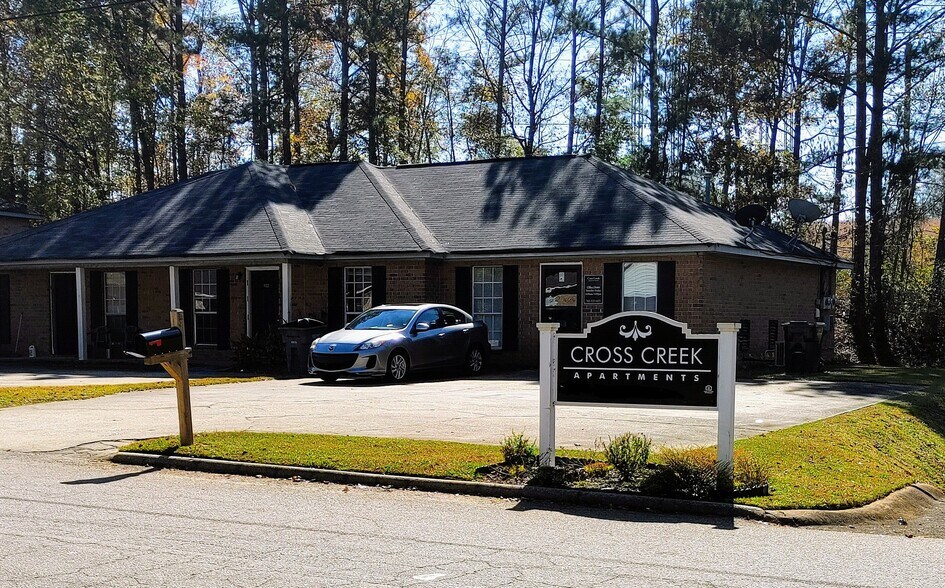 Cross Creek Apartments 100 Cross Creek Dr Lagrange GA 30241