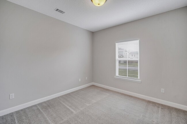 Building Photo - 486 Thorp Circle