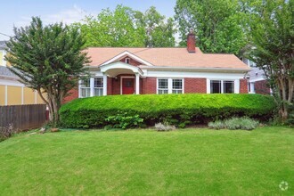 Building Photo - 650 Yorkshire Rd NE