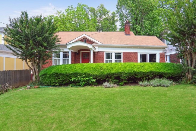 Primary Photo - 650 Yorkshire Rd NE