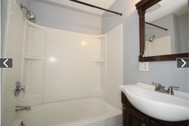 Building Photo - 54 Kensington St