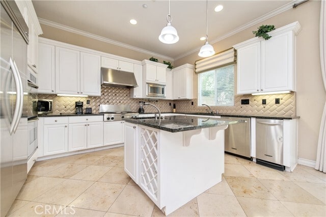 Building Photo - 16483 Gala Ave