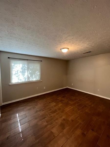 Building Photo - 1136 Samuel Dr