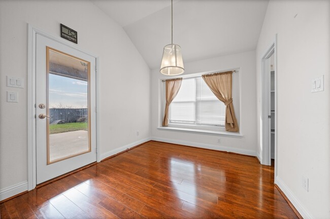 Building Photo - 422 Stoneridge Dr