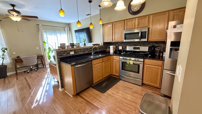 Building Photo - 3359 Blue Ridge Dr