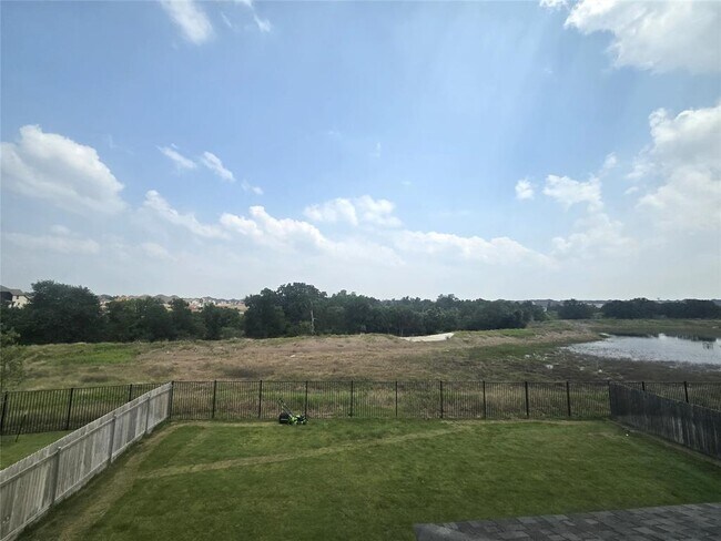 Building Photo - 124 Ribera Dr