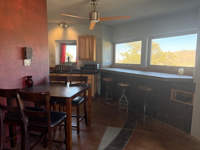 Building Photo - 60913 Manzanita Rd